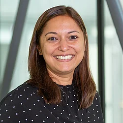 Dr Upneet Hillebrand